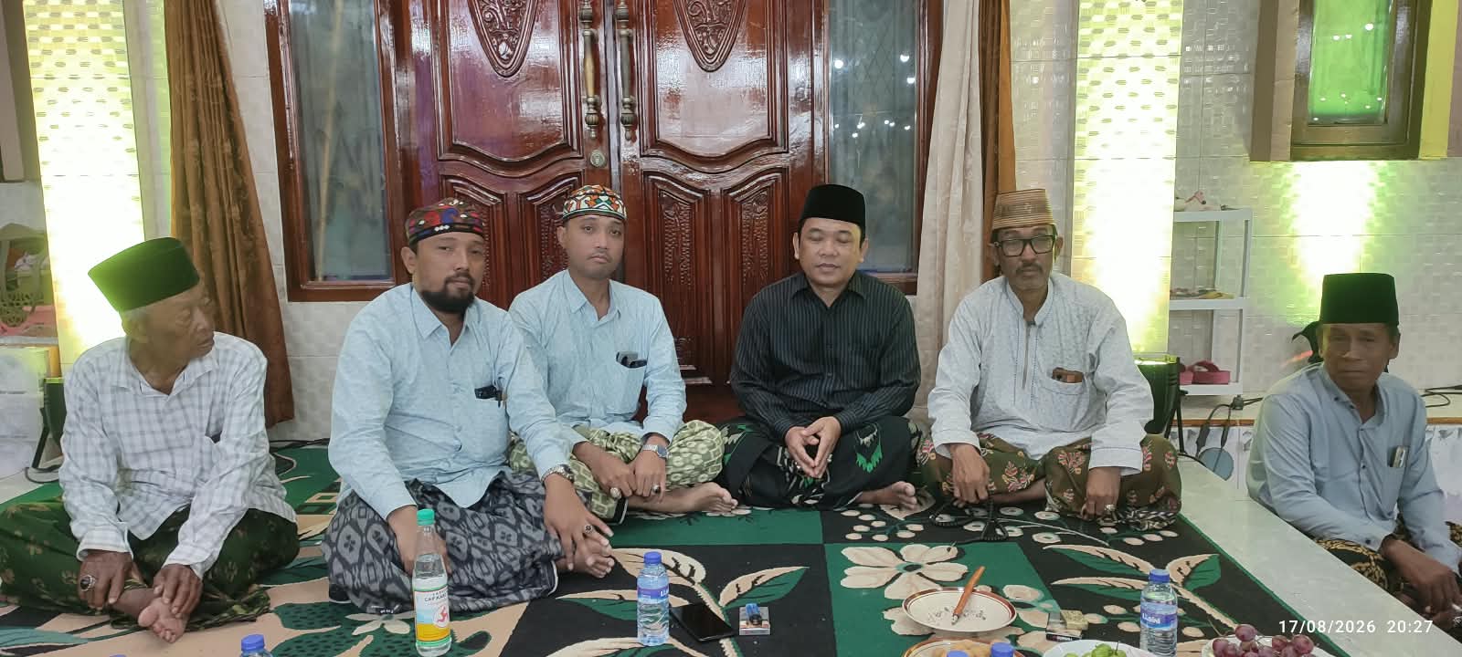 Penuh Semangat dan Khidmat: Ratusan Warga Sampang Membludak Ikuti Sholawat Maulid Nabi
